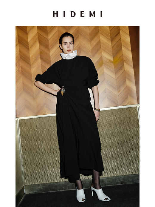 HIDEMI 节日系列褶皱不对称设计感黑色显瘦连衣裙 商品图3