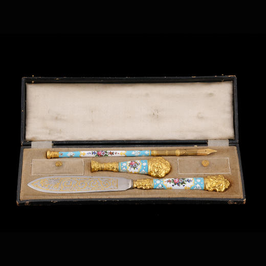 独角鹿西洋古董Pomponne合金精雕镶嵌花卉手绘珐琅文房用品套件 商品图0