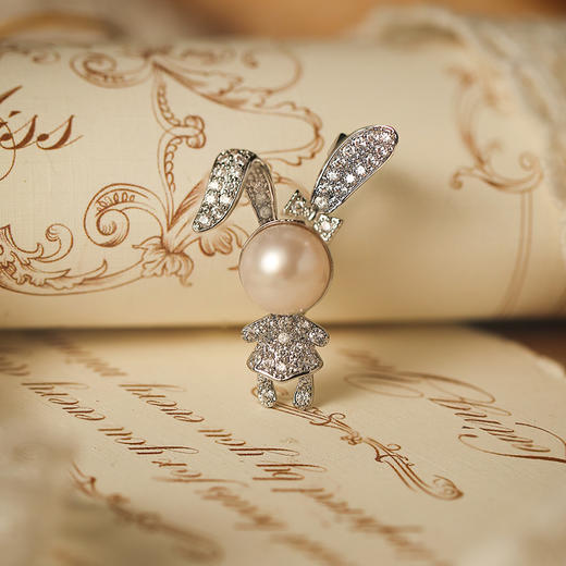 Manreya玛芮雅天然珍珠胸针系列丨胸口上万种风情，是冬天恰到好处的点缀，华丽精致，尽显优雅气质 商品图0