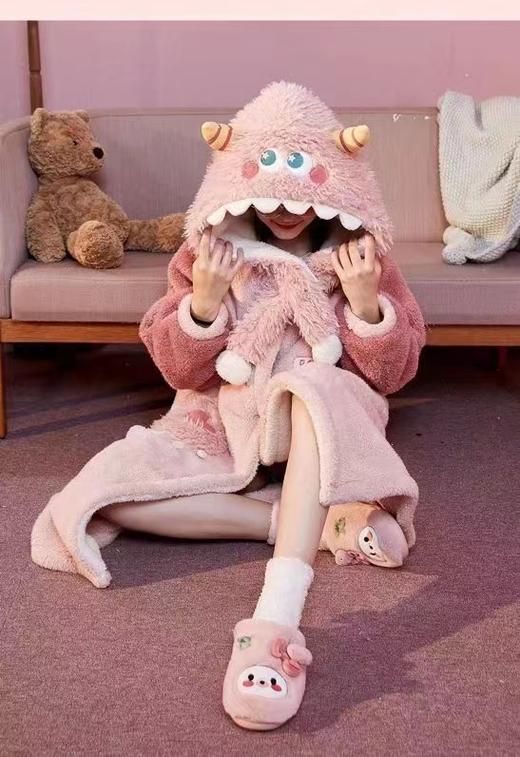 A346 赵露思上身同款睡衣果壳  小怪兽睡袍1.7KG重 商品图0