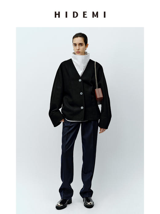 HIDEMI 节日系列三粒扣V领廓形羊毛短款大衣 商品图2