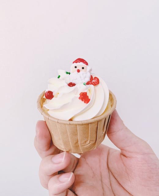 【圣诞节】 圣诞糖果草莓cupcake 12杯 商品图3