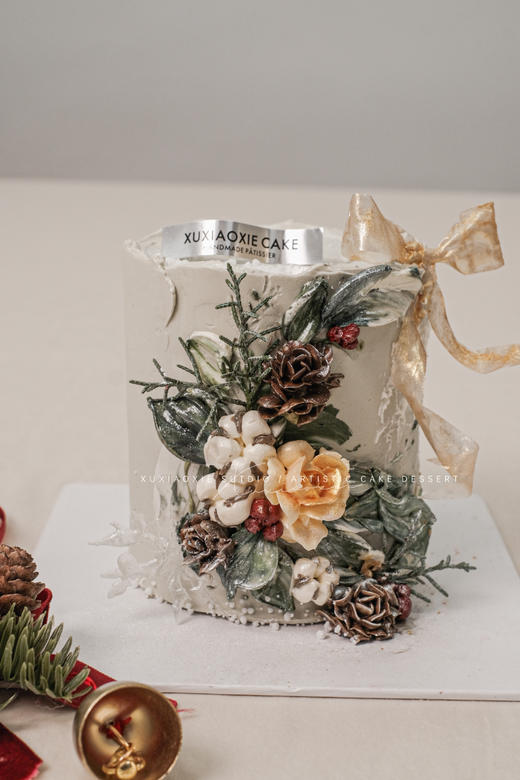 圣诞限定｜圣诞花环韩式裱花，草莓夹心，奶油霜抹面 商品图3