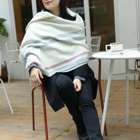 M羊毛厚实斗篷大披肩，将毯子披在身上，搭配腰带胸花气质感爆棚！【现货】