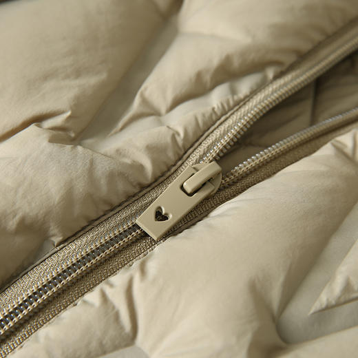 VIMAGE纬漫纪冬款新款时尚保暖高领长款鸭绒羽绒服V1811435 商品图4