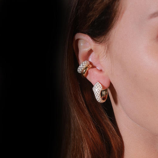 【刘忻同款】大英博物馆联名系列 | 白色圣蛇耳骨夹 商品图2