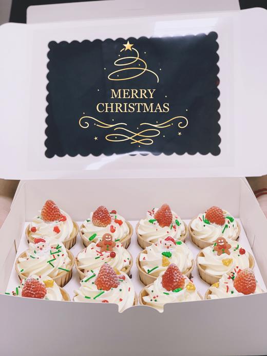 【圣诞节】 圣诞糖果草莓cupcake 12杯 商品图0