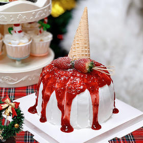 草莓甜筒蛋糕