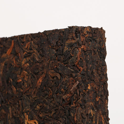 压箱底 寸金砖 冰岛老树头春普洱熟茶 普洱砖茶 木箱装 2.08kg 商品图5