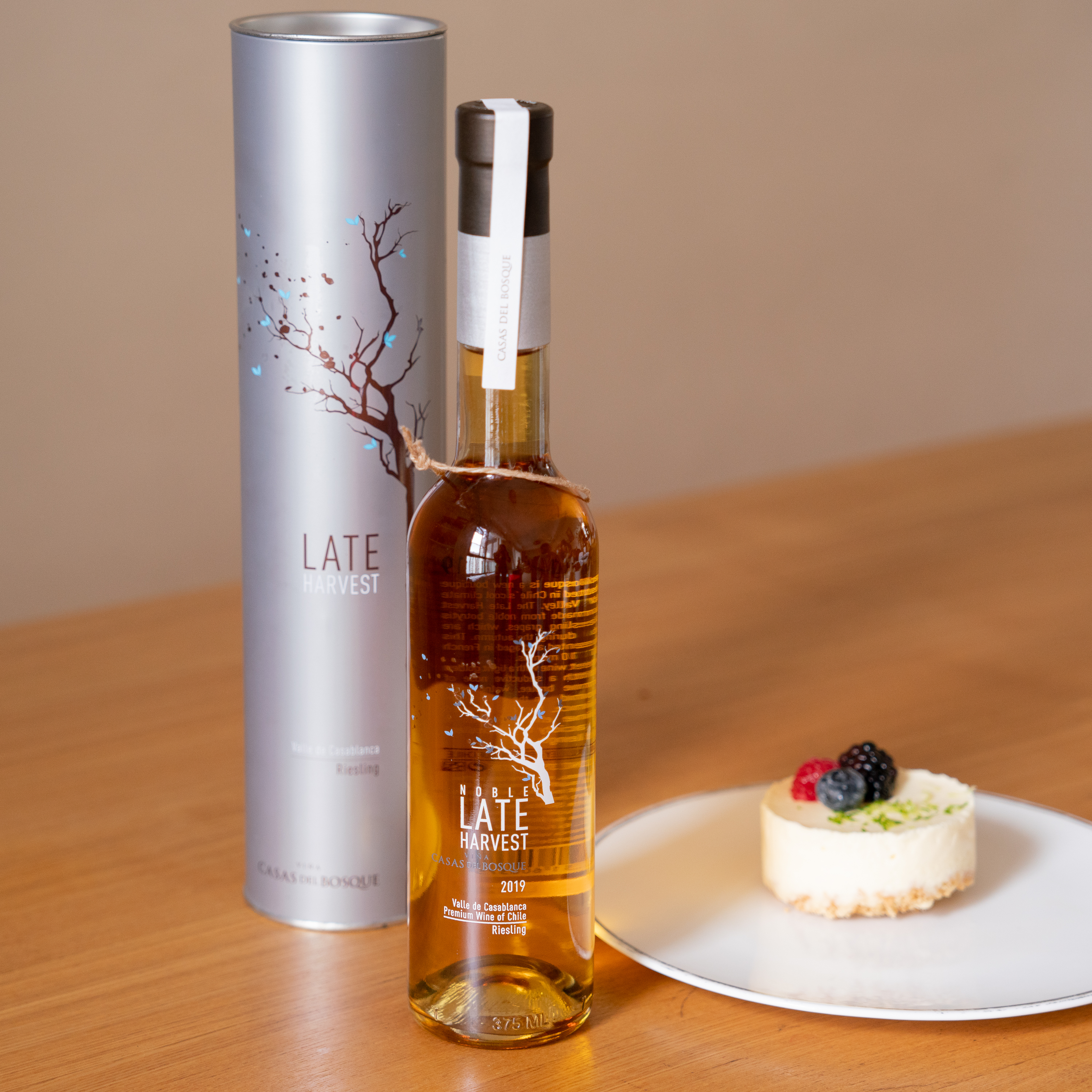 智利CASAS DEL BOSQUE晚收贵腐甜白葡萄酒375ml（单支圆筒礼盒装）