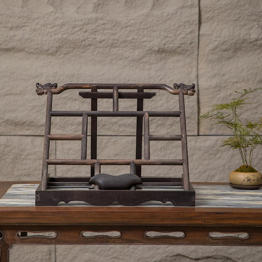 清 紫檀龙纹搭脑折叠式镜架 商品图2