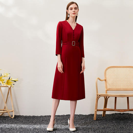 EITIE爱特爱春季新款气质V领收腰显瘦连衣裙女礼服6977605 商品图3