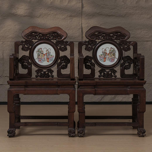 清 红木透雕灵芝纹嵌粉彩戏曲人物瓷板扶手椅（一对） 商品图0