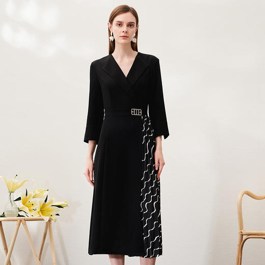 EITIE爱特爱春季新款气质时尚西装翻领收腰A字百褶拼接连衣裙6907601 商品图3