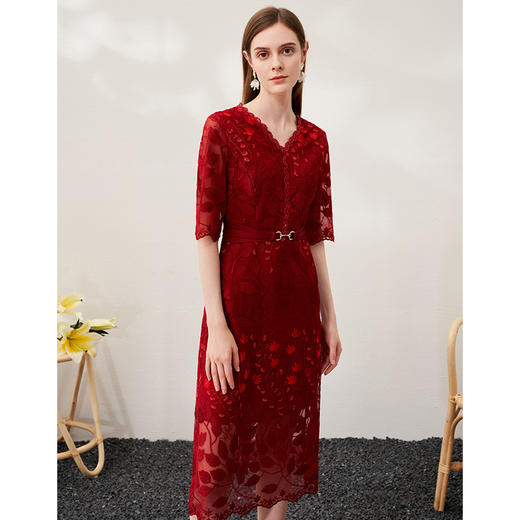 EITIE爱特爱春季新款洋气镂空蕾丝显瘦收腰礼服连衣裙女裙6977607 商品图2