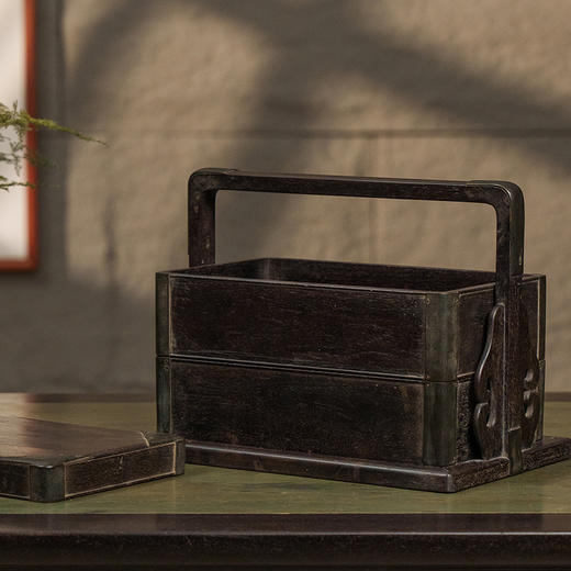 清早期 紫檀铜包角两撞提梁盒 商品图4