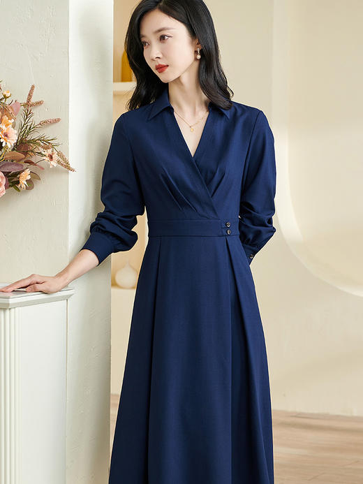 剩 米思阳2024秋季新款气质通勤翻领连衣裙简约纯色大摆中长裙子0242 商品图1