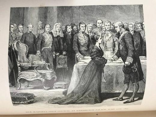 1896年 维多利亚女王：她的生平与统治 56幅插图 漆布精装16开 商品图12