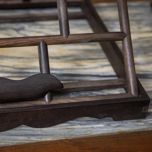 清 紫檀龙纹搭脑折叠式镜架 商品图3