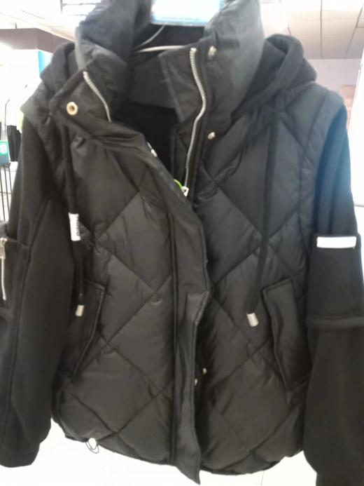 简约休组独品羽绒服 商品图0