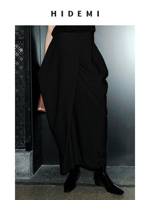 HIDEMI 节日系列极简设计感立体剪裁不对称纽扣式半身裙  黑色/灰色 商品图6