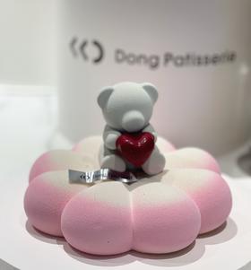 浪漫小熊  · 慕斯蛋糕