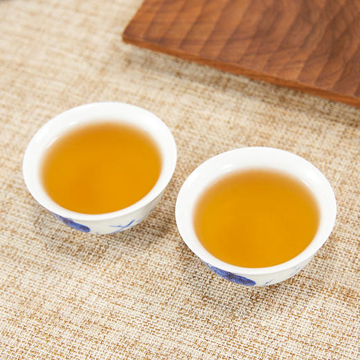 得雨芽丨柴头山 典藏砖 寿眉 福鼎白茶 方砖 2016年 200g  商品图3