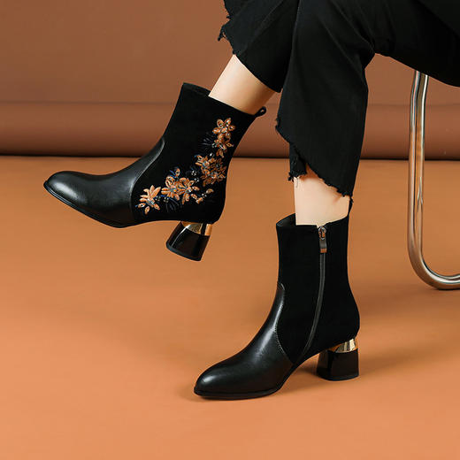 民族风加绒单靴尖头粗跟花朵拼色马丁短靴绣花靴OLD-9036aa 商品图3