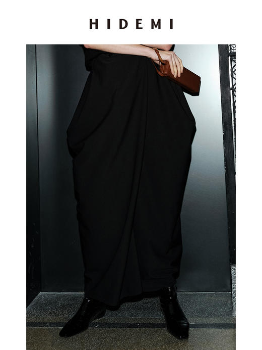 HIDEMI 节日系列极简设计感立体剪裁不对称纽扣式半身裙  黑色/灰色 商品图7