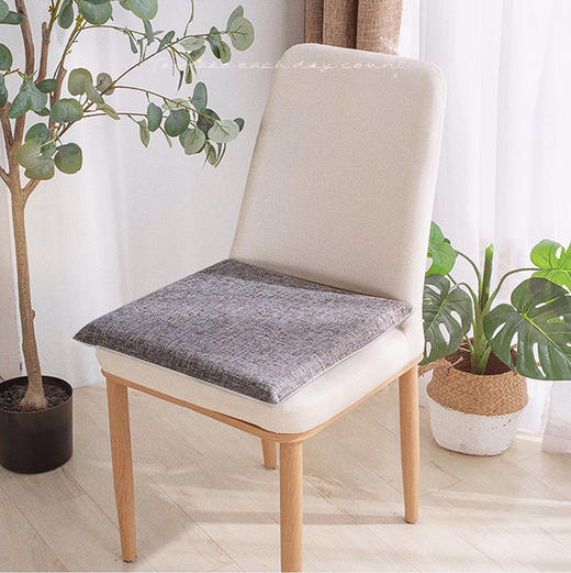 年后发！养生少女必备！凯速艾绒坐垫甄选伏牛艾绒填充，厚实饱满含绒量足。可拆卸水洗舒适透气外罩，智能电加热片时刻暖暖的，古法艾灸和科技的完美结合！ 商品图8