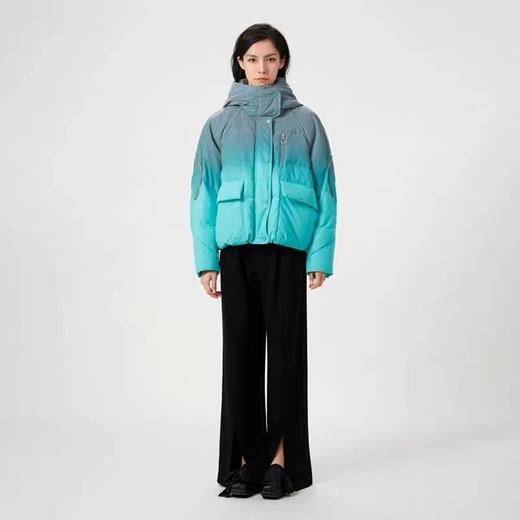 青灰渐变色功能型羽绒外套 商品图1