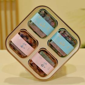 小白兔*2盒+小红帽*2盒+礼盒