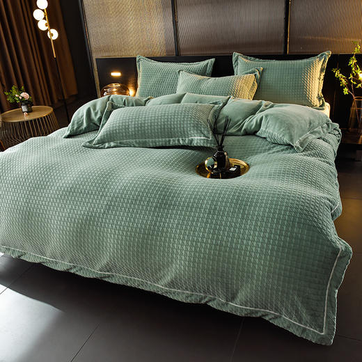 【御寒好物】220g华夫格加厚牛奶绒四件套 1.5/1.8米床笠床单套件 商品图6