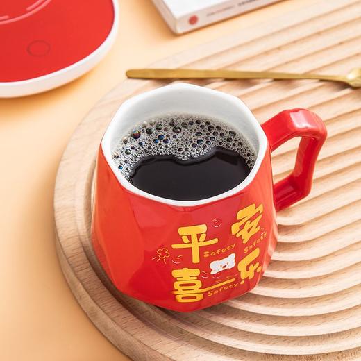 【新年限定❗️55度恒温礼盒套装】不烫嘴， 加热底座不挑杯具，牛奶盒、奶和瓶子随手加热❗️蛇年春节保暖保温杯垫+杯子+勺子+杯盖，年货陶瓷马克杯礼品七夕伴手礼新年礼盒年货礼盒 商品图6