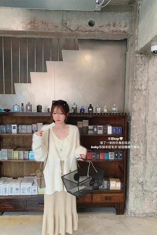 金蘑菇菇 关于浪漫 / 牛角扣baby苏丽 轻暖不掉毛 设计感毛衣开衫 商品图5