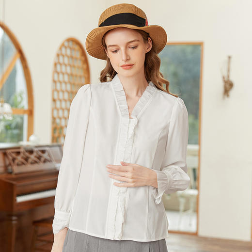 famecoco范可儿木耳边v领套头衬衫女长袖春季内搭上衣FAB1BA012 商品图0