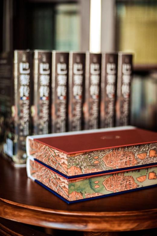 雕刻本：《巴黎传：法兰西的缩影》，精装，英 科林.琼斯著，方尖碑出品，译林出版社2021年版，定价128，售价128元。 商品图12