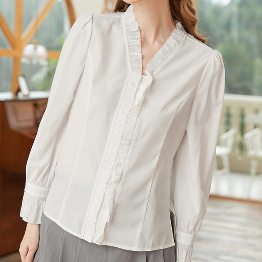 famecoco范可儿木耳边v领套头衬衫女长袖春季内搭上衣FAB1BA012 商品图2