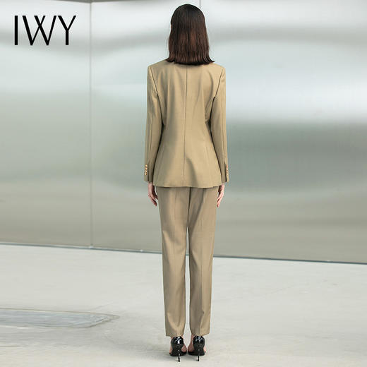 IWY/秋冬时尚西装西服套装女正装气质双排扣橄榄绿高端223191CP1 商品图3