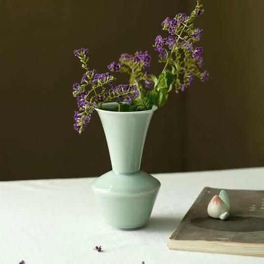 「景德镇影青开片釉甜白釉纯色广口陶瓷花瓶」简约台面摆件 床头花器 商品图2