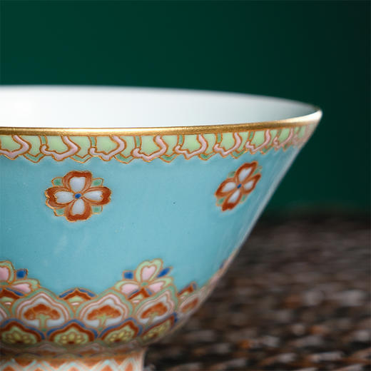 绿地粉彩描金敦煌花卉纹斗笠杯 商品图3