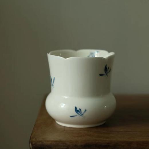 「景德镇釉下手绘青花兰花柿子陶瓷宽口花瓶」也可以做水洗使用 商品图4