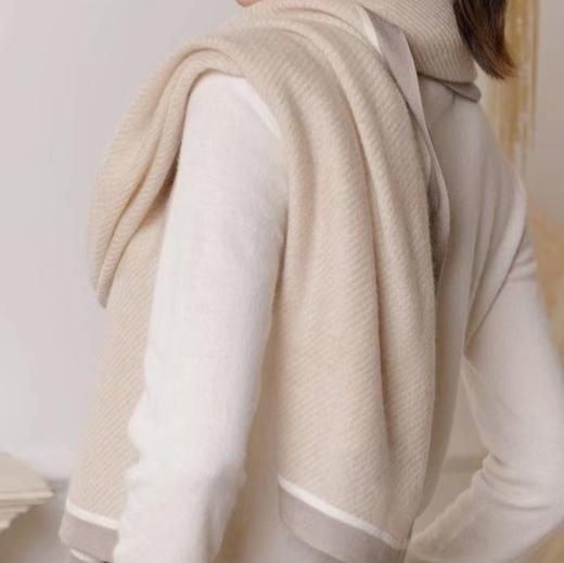 【甄珠贝】软绵绵云朵般手感，高品质奢华撞色纯羊绒大披肩【5-7个工作日】 商品图4