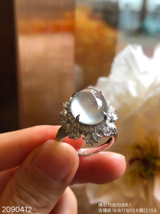 2090412，玻璃蛋面戒指，圈口13.5。具体价格微信咨询 商品图7