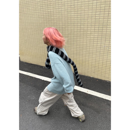 CryingCenter 软糯糯仿熊毛宽松套头毛衣 蓝色/灰色 哭喊中心 商品图1