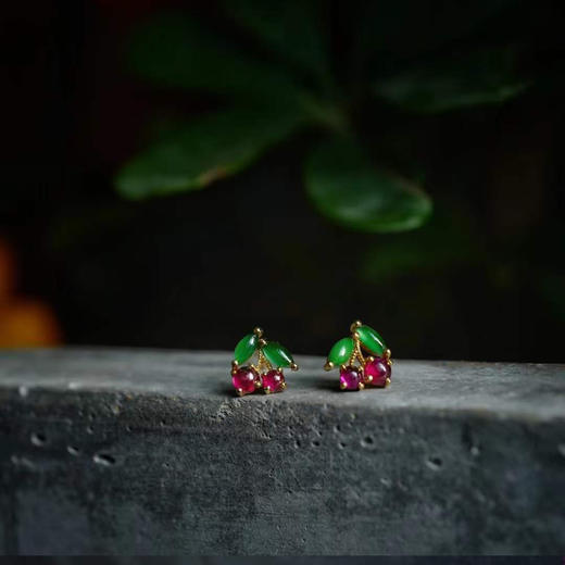 龢盒原创 18k金镶翡翠红宝小樱桃耳钉 商品图0