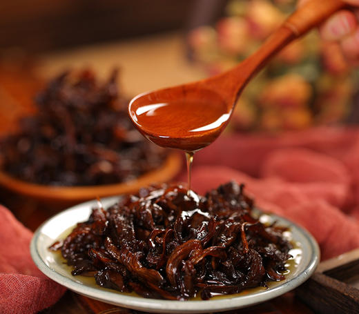 量贩装鸡枞油浸平菇 （原味、香辣味） 每袋1100克 附赠食品级收纳桶 商品图2