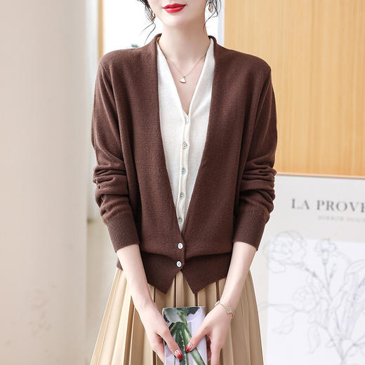 QY 6610sy假两件羊毛衫开衫时尚撞色柔软显瘦针织衫 商品图1