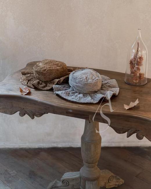 Kreuzzz  黑色/金棕色/灰紫色Haru条绒真丝拼接宽檐帽 商品图3