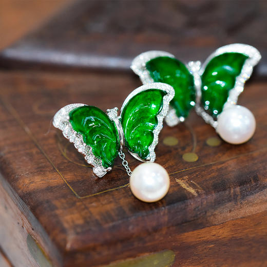翡翠大蝴蝶明珠耳环【现货】 商品图0